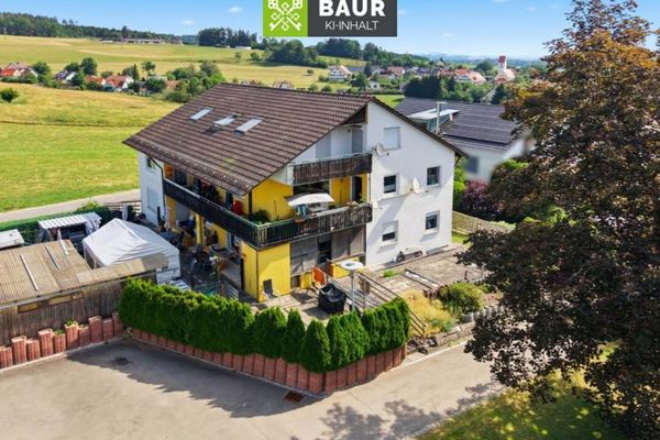 Attraente trifamiliare suddivisa in proprietà condominiali. In posizione tranquilla a Bad Wurzach-Haidgau