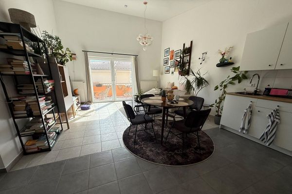Schöne, sonnige 2-Zimmer-Dachgeschosswohnung