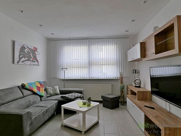 (EF0860_M) Erfurt: Hochheim, neu möbliertes 2-Zimmer-Apartment mit separatem Hauseingang für Wochenendheimfahrer – Foto 1