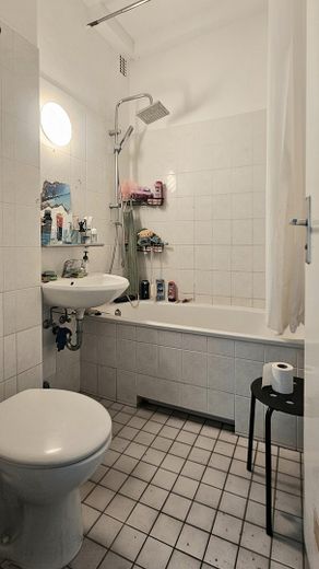 Von Privat! Perfekt vermietete Wohnung, 2ZKB, gr. Balkon mit herrlichem Weitblick – Foto 16