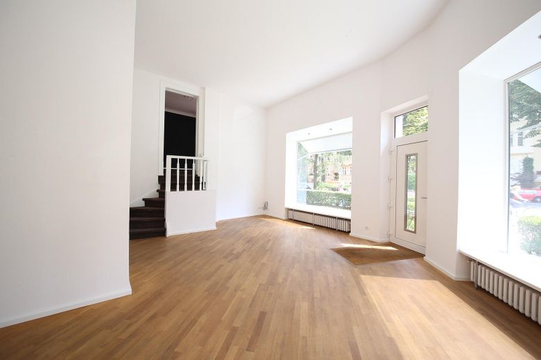 Eckladen - Büro, Handel, Praxis, Galerie – EG - Eingangsbereich