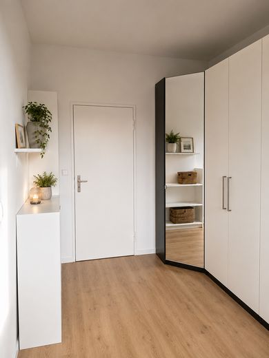 Hochwertig modernisierte 3-Zimmer-Wohnung mit Westbalkon und Weitblick - maklerfrei – Kinderzimmer / Büro