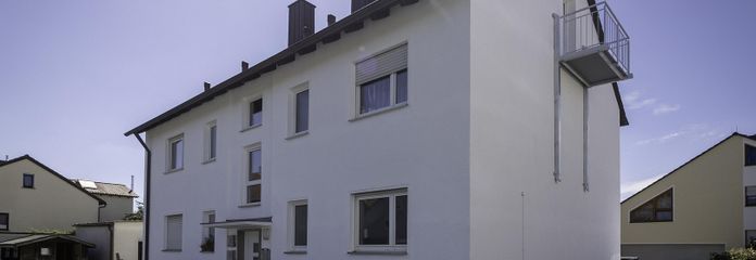 *1-Zimmer Wohnung**Provisionsfrei**Balkon**Klimaanlage**Neuwertig**Dachgeschoss**Niederwerrn* – Hofansicht