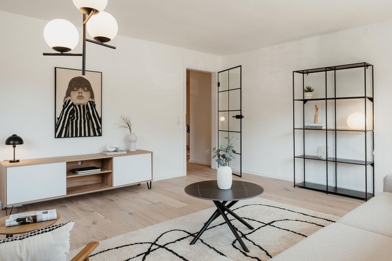 Erstbezug nach Sanierung | Helle 3,5-Zimmer-Wohnung mit Südbalkon (provisionsfrei & einzugsbereit) – Foto 4