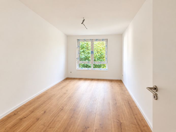 Moderne Neubau-Doppelhaushälfte mit Garten & Studio in Bad Lippspringe – Foto 13
