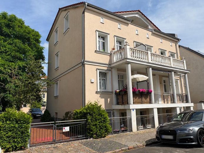Mieszkanie na wysokim parterze z balkonem – 1,5 pokoju w Fürstenwalde – Haus (Whg links)