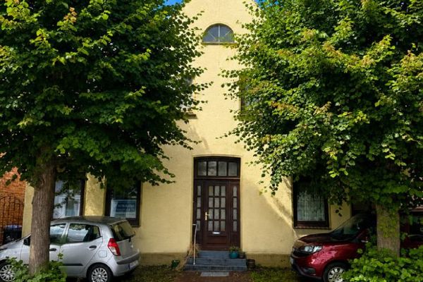 Einzigartiges historisches Klosterhaus als Zweifamilienhaus mit freier Erdgeschosswohnung