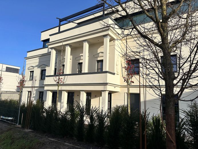 2-Zimmer, Jugendstilhaus, Erdgeschoss, große überdachte Terrasse – Foto 5