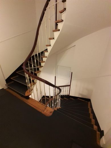 St.Pauli, Jugendstil dairesi, yaklaşık 90 m², 2 balkon – Treppe Holz / Linoleum
