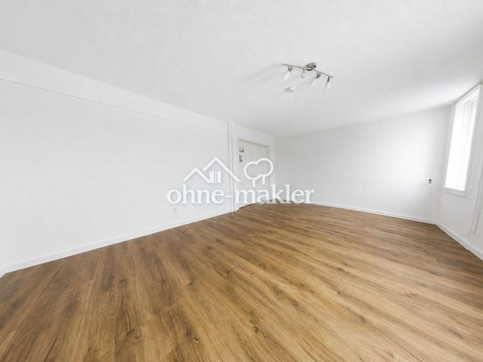 Renovierte 2-Zimmer-Erdgeschosswohnung mit Einbauküche und Tageslichtbad in Nordstemmen – Foto 1