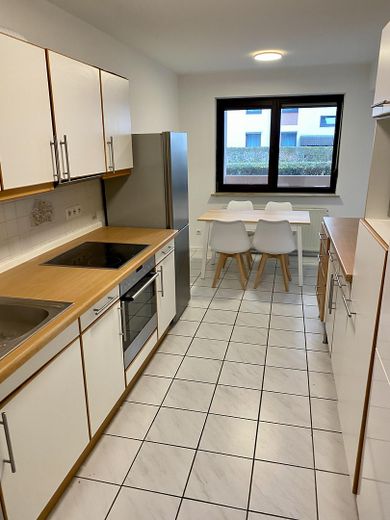 Möbliertes WG-Zimmer in Dossenheim am Petrus - 4er WG mit großem Balkon – Gemeinschaftsküche