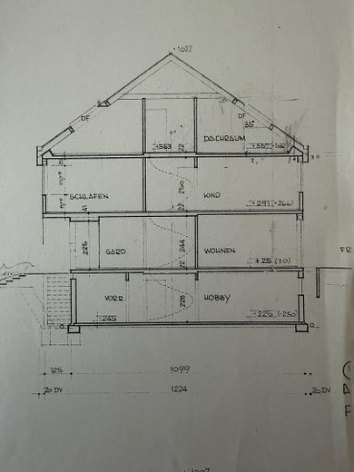 No commission! Prime location! Terraced house with expansion potential, energy rating B – Gebäudeschnitt