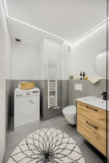 Provisionsfrei & Erstbezug nach Sanierung! Modern, hell & hochwertig – 3 Zimmer mit Garten – Bad_2