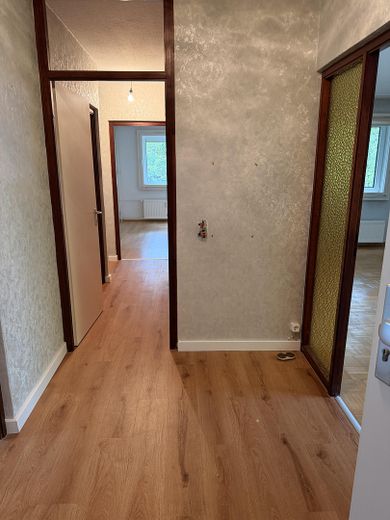 Beaucoup d’espace pour vos idées : 4 pièces avec loggia exposée ouest – sans commission à Hummelsbüttel – Eingangsbereich / Flur