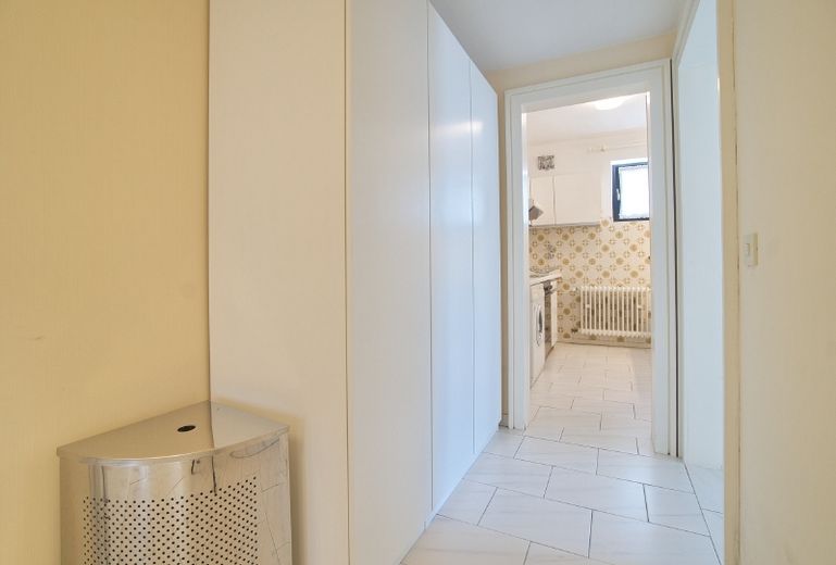 Appartamento confortevole per soggiorni di lavoro, parcheggio direttamente in strada, zona residenziale tranquilla e ottima – c89fee73724ff94ec6502654abbdde67c540f80c.jpg