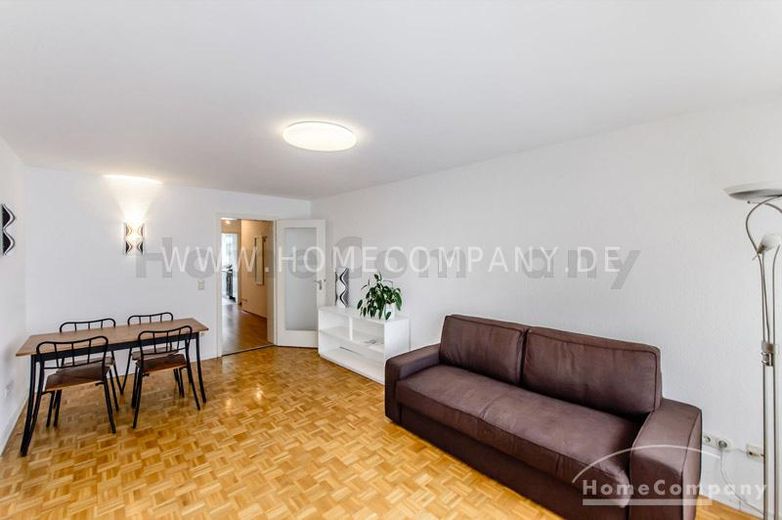 ***Attraktive, frisch renovierte und neu möblierte 2-Zimmer-Wohnung mit Balkon in München-Neuhausen – e100f745676d59fc162e9eff04bdc37a26ac6b47.jpg