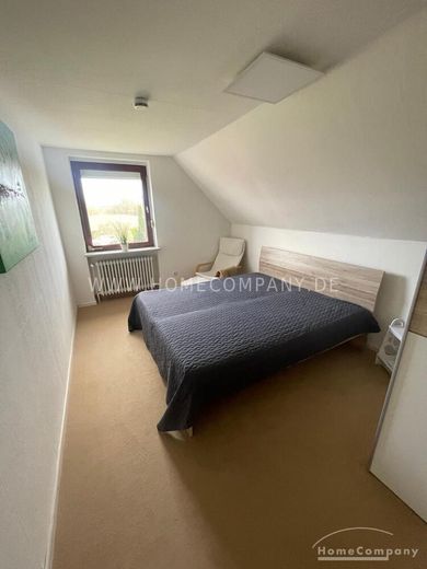5 Zi. Whg., möbliert, 1. OG. – b30660da5ec7cf2ac991a92195540f9e2da0cd65.jpg
