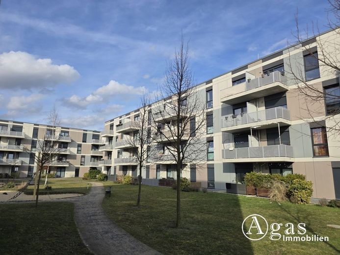 Schöne 3-Zimmer-Wohnung mit Balkon in Schönefeld – Außenansicht IV
