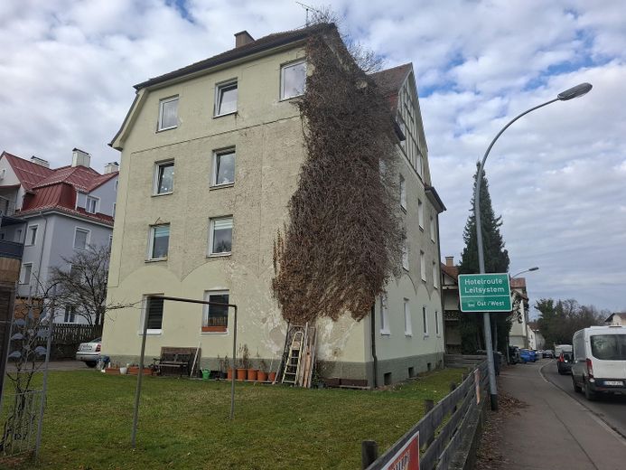 Casa plurifamiliare a Kempten, Sankt Mang con 8 appartamenti, 3 garage e potenziale di ampliamento – Foto 3
