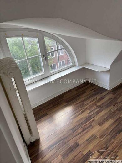 Top 3. Zi.-Wohnung in zentraler Lage – 448aa3b22ebdac72789f35bfa0ff913d3b028063.jpg