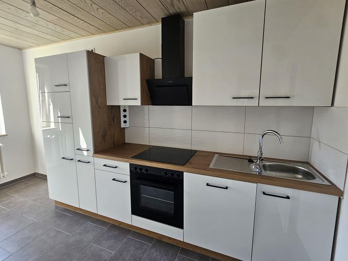 Appartement spacieux et ensoleillé de 3 pièces – Küche 