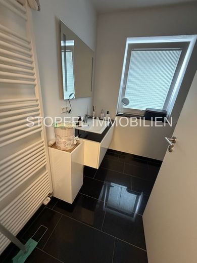Moderne Terrassenwohnung mit Gartenanteil in Bielefeld - Jöllenbeck – Bad