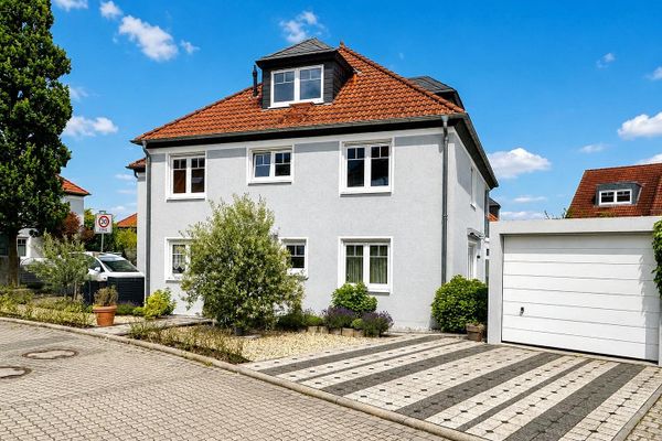 DE PARTICULIER À PARTICULIER : villa de ville de 207 m² avec jardin d’hiver – sans commission