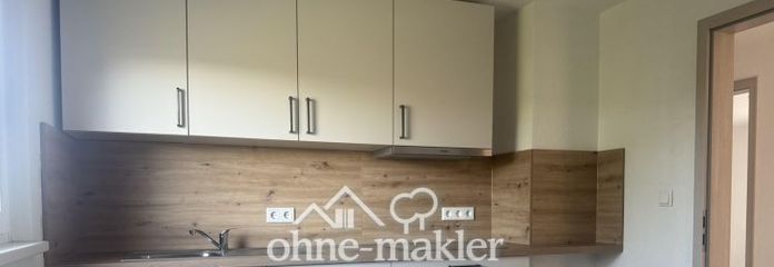 3-Zimmer-Wohnung mit neuer Einbauküche, Südbalkon & Stellplatz