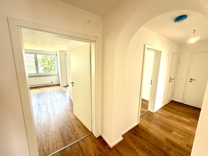 Tolle und gemütliche 3,5-Zimmer-Wohnung im beliebten D-Programm-Viertel von Amberg – Flur