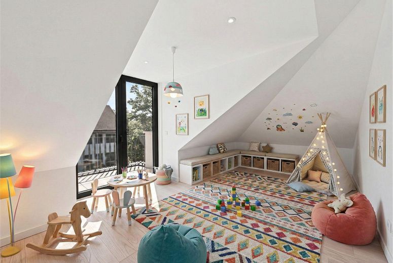 Komfortable idyllische Wohlfühloase / Erstbezug - fertiggestellt! – Kinderzimmer mit Balkon im DG
