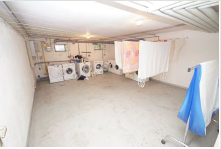 Wohnen in Überlingen: Großzügige 3-Zimmer-Oase mit Balkon, Aussicht & 2 Stellplätzen – Waschraum 