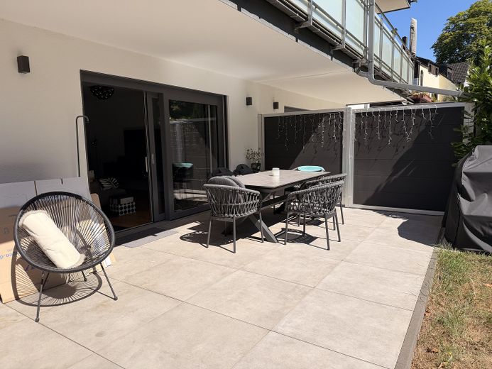 3 Zimmerwohnung im EG mit großer Süd-Terrasse – Terrasse