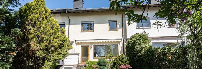 Hausansicht aus dem Garten