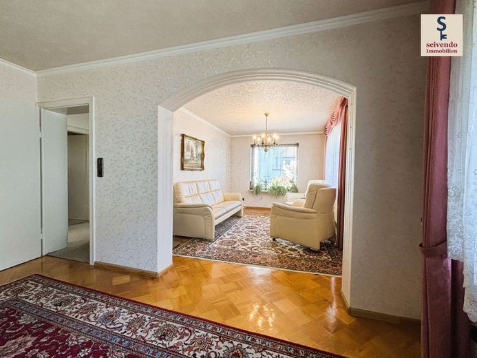 Großes Haus mit Süd-Westgarten in Karlsruhe-Neureut – Zimmer 3 Erdgeschoss