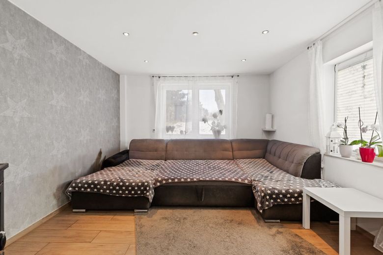 Ein Zuhause zum Ankommen und Wohlfühlen - Mit Gartenparadies und Pool – Wohnzimmer