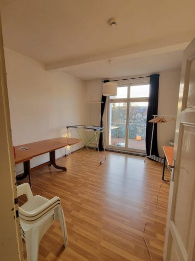 Marburger Südviertel: Gründerzeitwohnung in Bestlage – Balkonzimmer