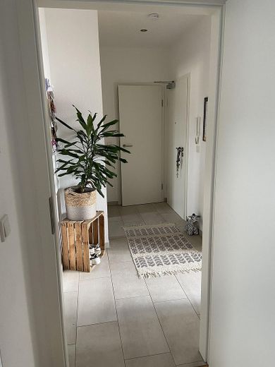 Charmantes Mehrfamilienhaus mit 3 Wohneinheiten in Konz – DG Flur