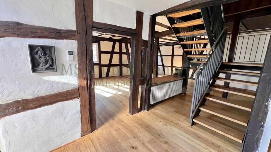 *** Denkmalgeschütztes EFH + Dreifamilienhaus im Herzen von Lampertheim *** – EFH EG Flur Ansicht 2
