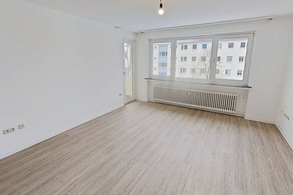 EINZIEHEN UND GUTSCHEIN SICHERN: Gemütliche 3-Zi.-Whg. mit BALKON