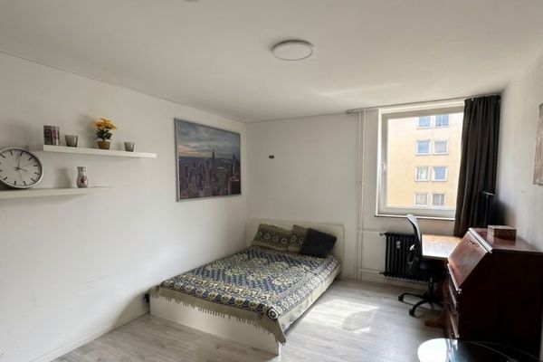 Schöne 1 Zimmer Wohnung im 2.OG, gegenüber Schloss MA, 23qm in Mannheim Zentrum