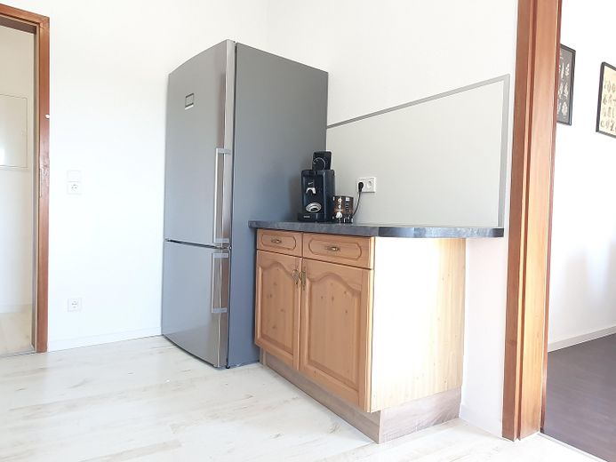 2 banyolu rüya gibi döşenmiş 6 odalı daire (paylaşımlı yaşam için uygun) – Großer Kühlschrank