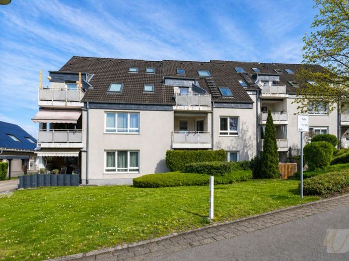 Attraktives Wohnensemble mit 13 Wohneinheiten & Tiefgarage – Solide Kapitalanlage mit nachhaltigem Wertpotenzial – Foto 1
