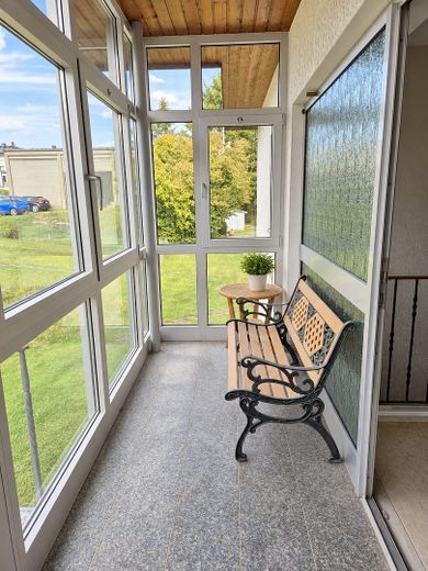 Casa con vistas panorámicas y parcela de 1.213 m²: mucho espacio y potencial – Foto 8