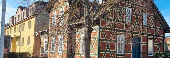 Historyczny dom szachulcowy w Eisenach: 218 m², duży ogród, od zaraz wolny i z bardzo korzystnym dofinansowaniem!