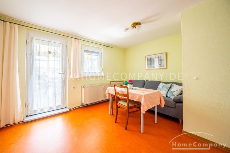 18620 HomeCompany Dresden Möbliert/Furnished 2-Zimmer Apartment mit Terrasse und Wintergarten in Dresden-Neustadt max. 2 Personen – 59a18fef57dcd8f084e6c933f511992e2f915b10.jpg