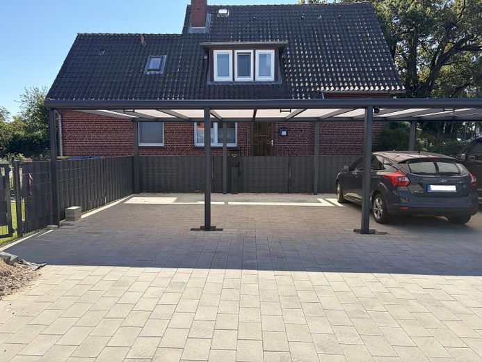 Neubauwohnung vom Eigentümer 3 Zimmer 87,7qm mit Terrasse, Gartenteil + Nutzfläche in Brackel – Carportstellplatz