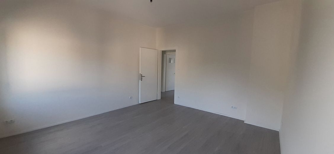 Ausgefallene Altbau-Wohnung – Wohnzimmer