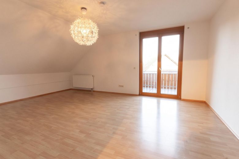 Appartement calme de 3 pièces avec cuisine équipée et balcon à Harpolingen/Bad Säckingen – Schlafzimmer