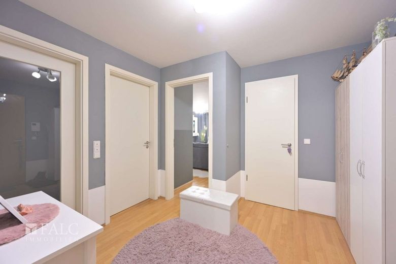 Modernes Wohnglück in Neubiberg - Stilvolle 3-Zimmer-Wohnung mit Balkon – Diele
