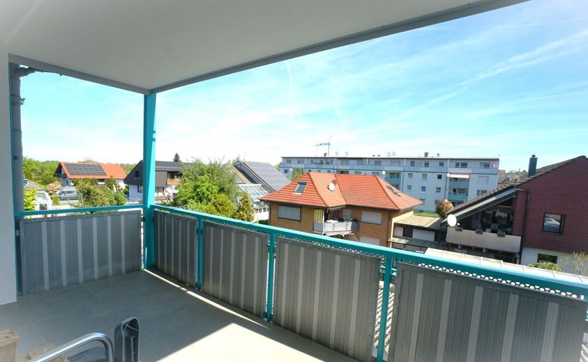 Su refugio en el verde: apartamento de 2 habitaciones con gran balcón y jardín de ensueño – Aussischt_Balkon